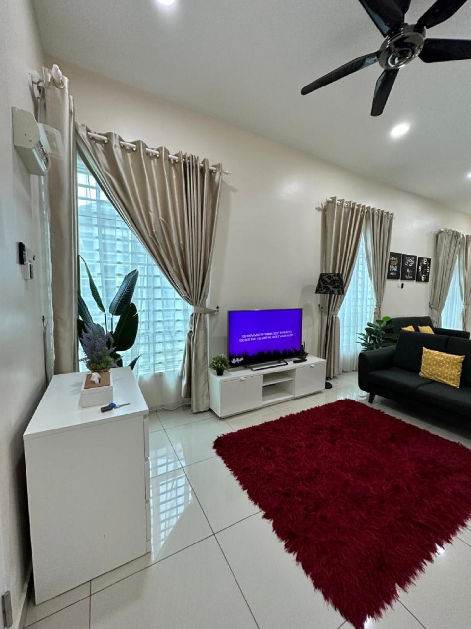 Rumahku Homestay, Taman Jasin Perdana Eksteriør bilde