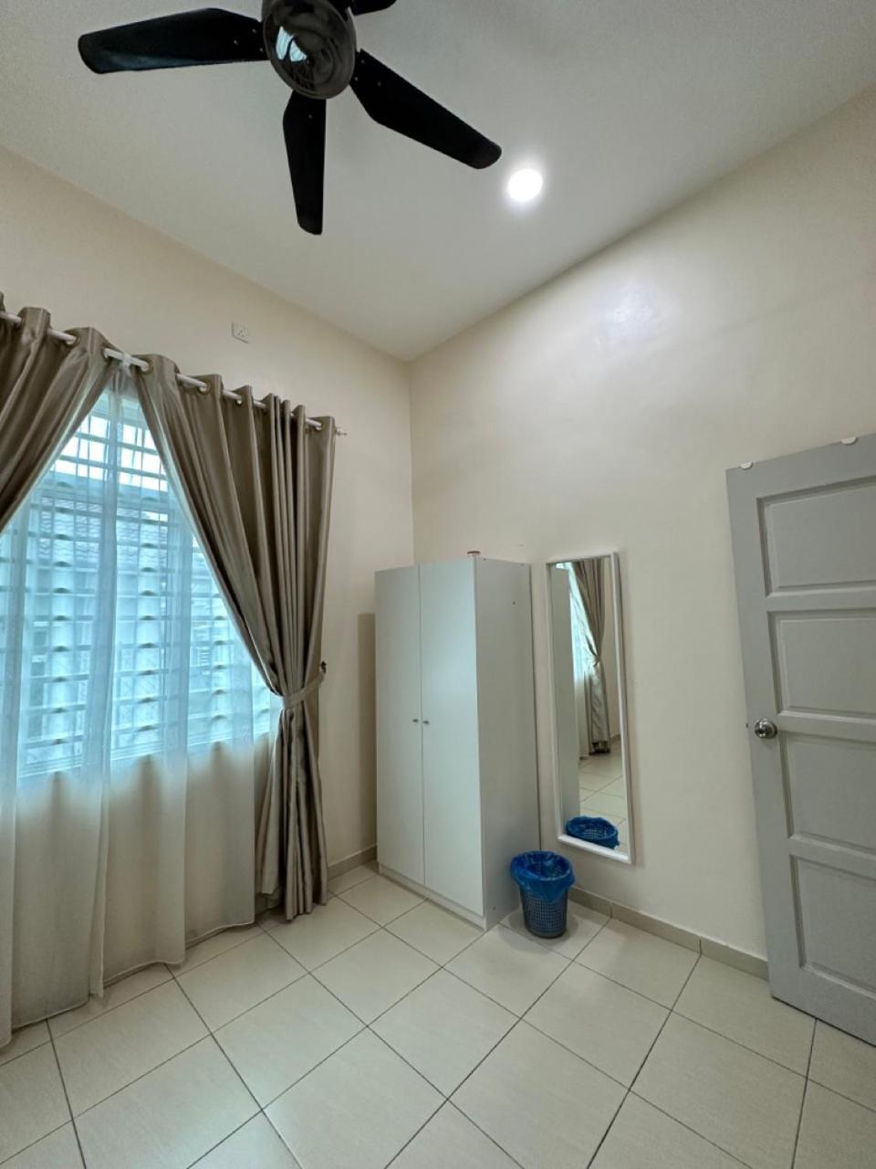 Rumahku Homestay, Taman Jasin Perdana Eksteriør bilde